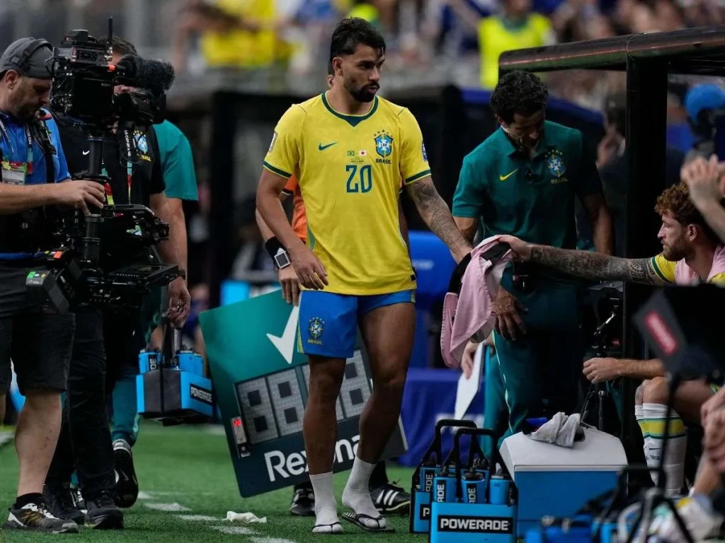 Lucas-Paqueta-se-pierde-el-duelo-ante-Noruega.jpg