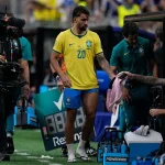 Lucas Paquetá se pierde el duelo ante Noruega
