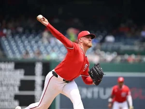 MLB-reduce-suspension-al-lanzador-Cade-Cavalli.jpg