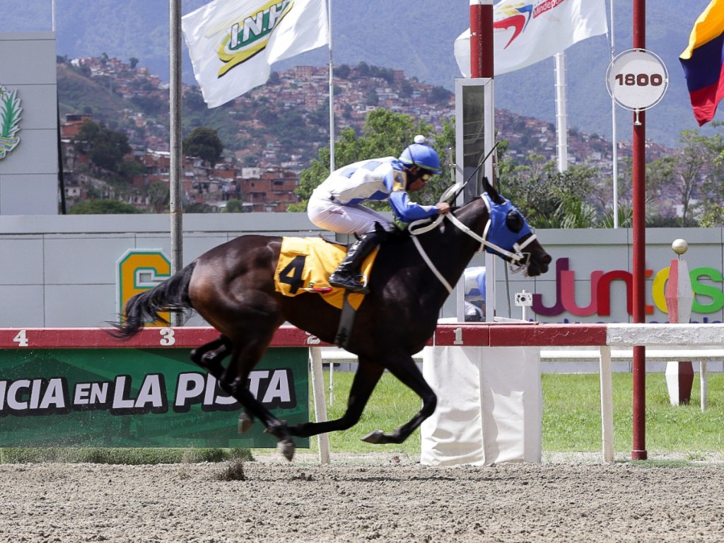 Marakovits-las-galopo-en-el-Clasico-Armada-Nacional.png