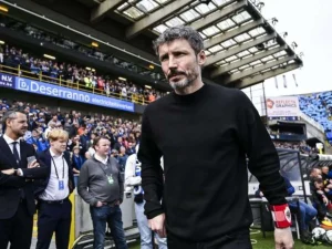 Mark-van-Bommel-asumiria-el-mando-de-la-Seleccion-de.jpg