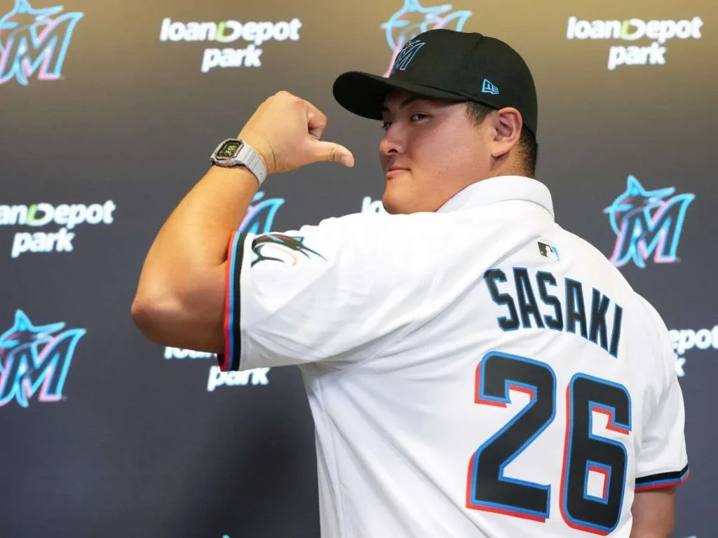 Marlins-presento-al-japones-Rintaro-Sasaki.jpg