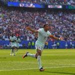 Mbappé y Dembélé guían a Francia a Semifinales