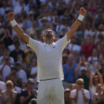 Novak Djokovic iguala récord de victorias de Federer en Wimbledon
