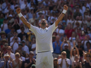 Novak-Djokovic-iguala-record-de-victorias-de-Federer-en-Wimbledon.png