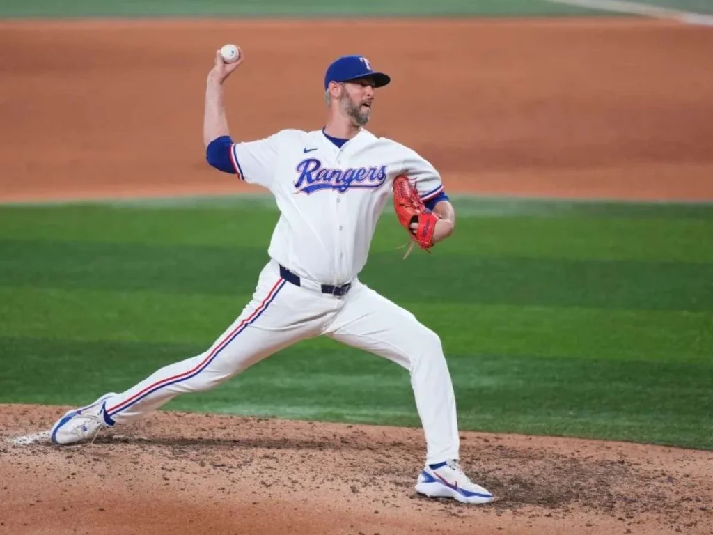 Rangers-ponen-al-lanzador-Chris-Martin-en-lista-de-lesionados.jpg