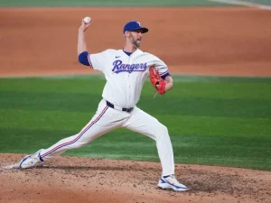 Rangers-ponen-al-lanzador-Chris-Martin-en-lista-de-lesionados.jpg