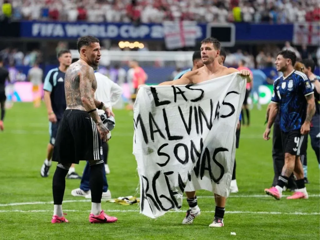 Reino-Unido-pide-a-FIFA-investigar-a-Argentina-por-bandera.jpg