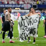 Reino Unido pide a FIFA investigar a Argentina por bandera de Malvinas