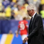 Romário solicita el despido de Carlo Ancelotti como DT de Brasil