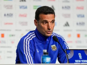 Scaloni-No-nos-ponemos-en-la-cabeza-que-es-una.png