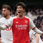 Takehiro Tomiyasu sigue con el futuro en el aire