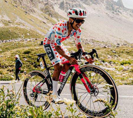Tour-de-Francia-Carapaz-es-campeon-de-la-montana-vence.jpg