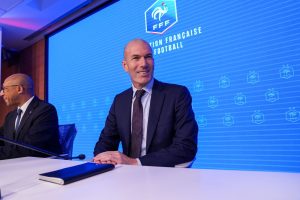 Zinedine-Zidane-asume-la-direccion-tecnica-de-Francia.jpg