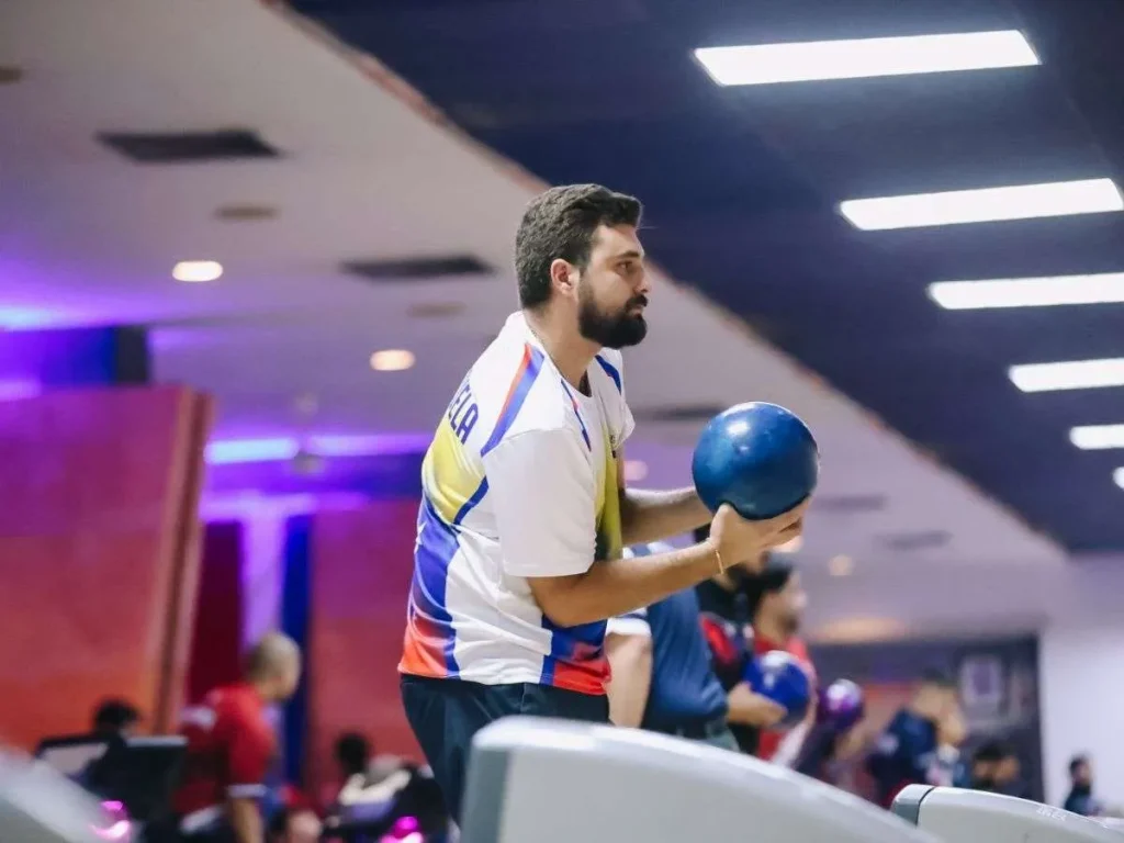 Bowling-cerro-con-el-oro-de-Monacelli.jpg