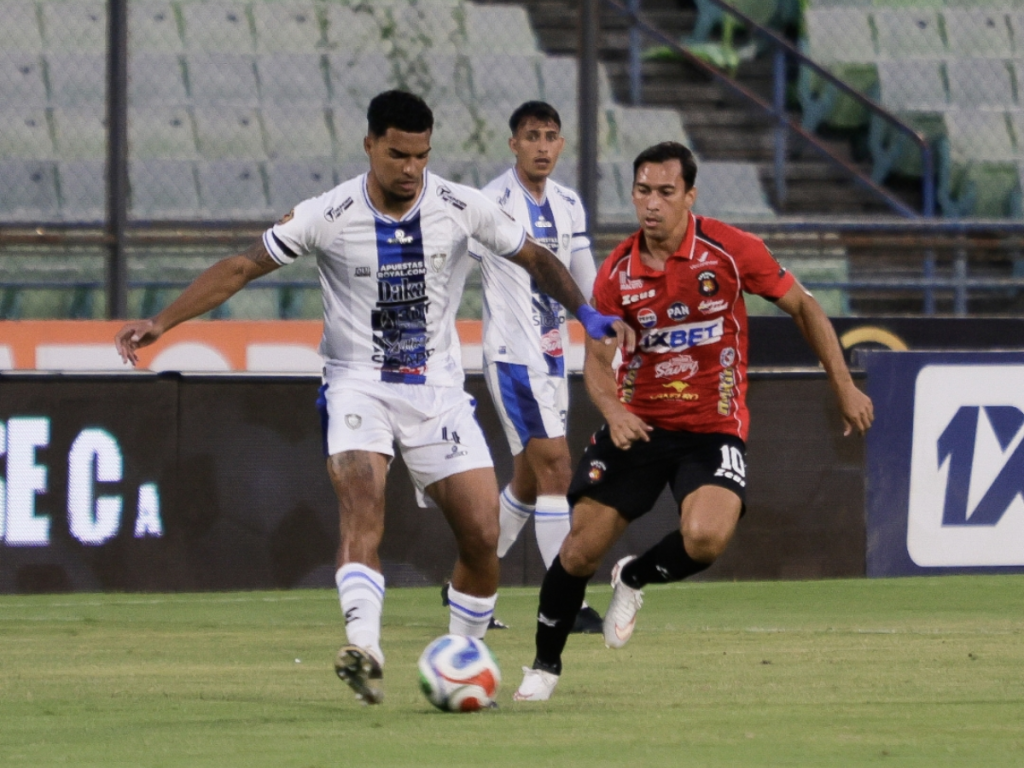 Caracas-y-Estudiantes-firman-empate-de-infarto-en-la-UCV.png