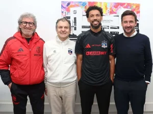 El-portero-Vozinha-fue-presentado-por-Colo-Colo.jpg