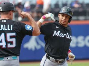 Javier-Sanoja-mostro-su-poder-en-Citi-Field.jpg