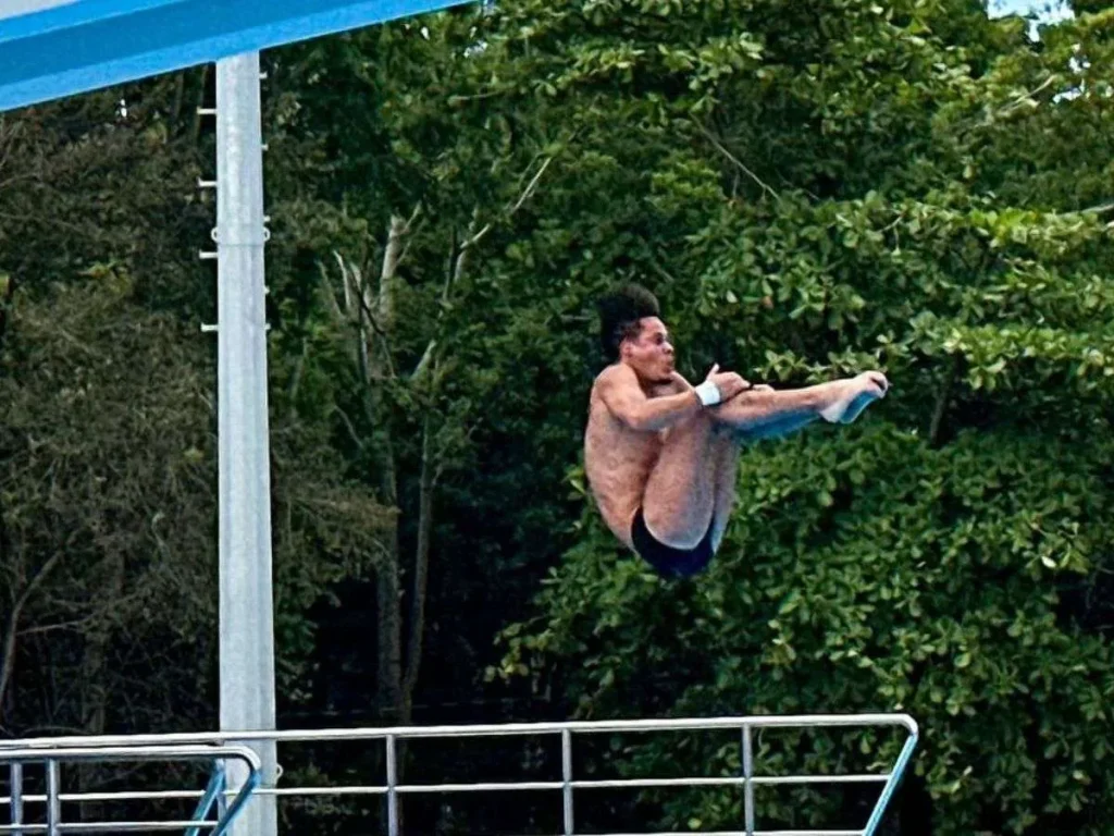 Jesus-Gonzalez-obtuvo-bronce-en-clavados.jpg