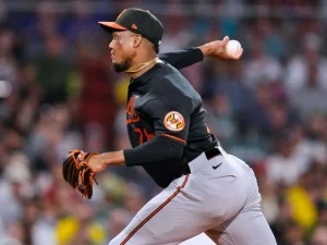 Los-Orioles-aseguran-a-Yennier-Cano.jpg
