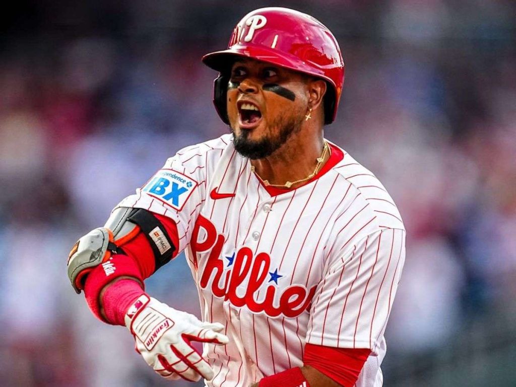 Luis-Arraez-solo-quiero-salir-a-jugar-y-ayudar-al.jpg