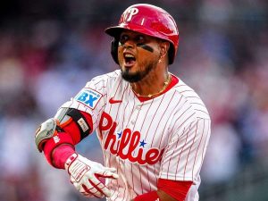 Luis-Arraez-solo-quiero-salir-a-jugar-y-ayudar-al.jpg