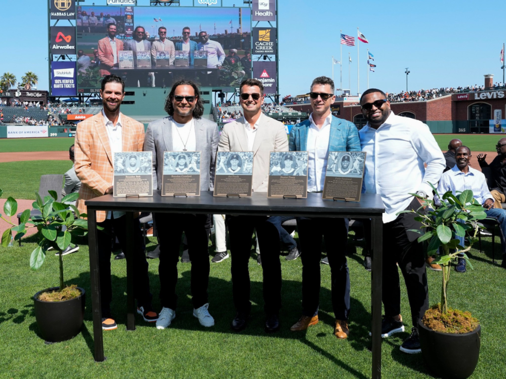 Pablo-Sandoval-ingreso-al-Muro-de-la-Fama-de-San.png